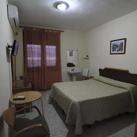 Guest house Pensio Fluvia Bascara